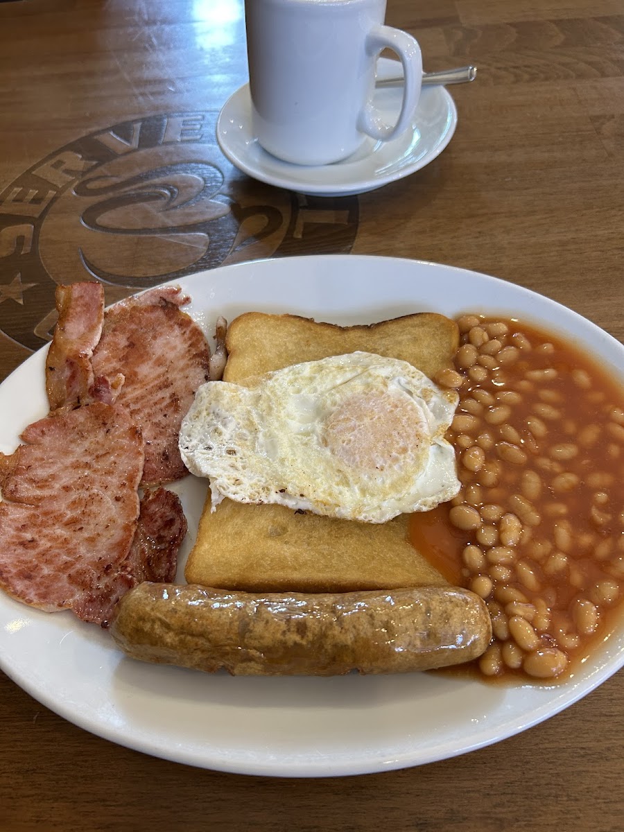 Full English breakfast on a Servewell branded table